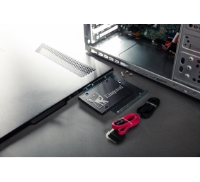 Kingston | KC600 | 512 GB | SSD form factor 2.5" | Solid-state drive interface SATA | Read speed 550 MB/s | Write speed 520 MB/s